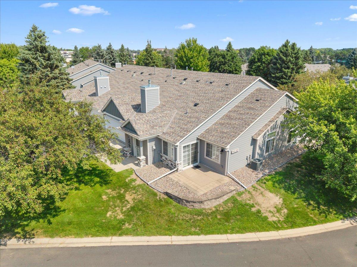 9961 Tamarack Cove
