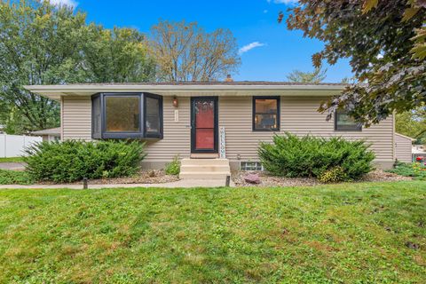 Photo of 616 Hattie Lane, Woodbury, MN 55125 (MLS # 6800297)