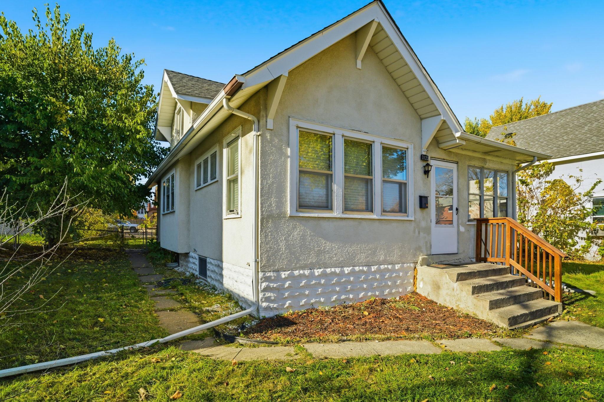 3123 Morgan Avenue N