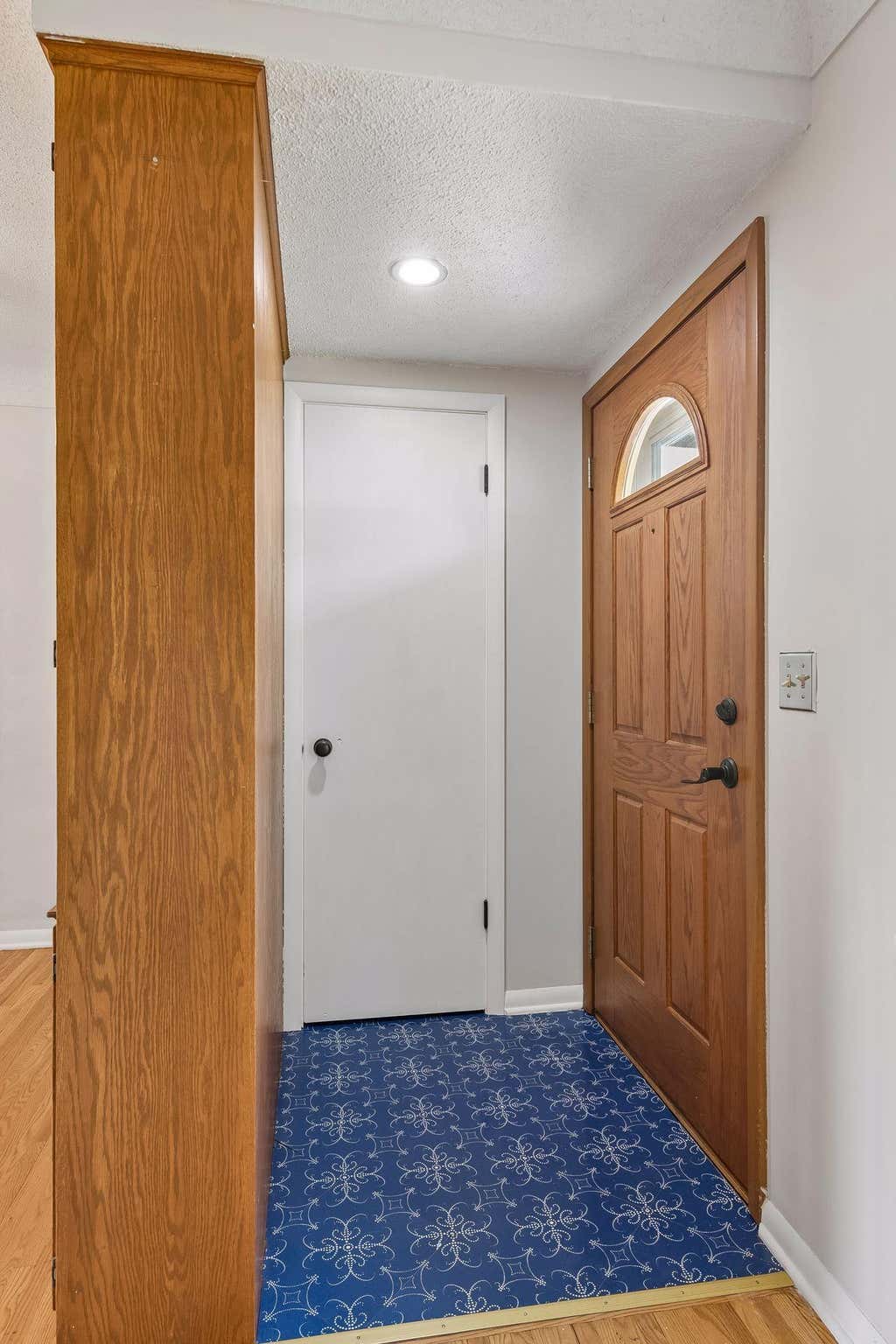 Photo of 10013 Fremont Avenue S, Minneapolis, MN 55431 (MLS # 7010710)