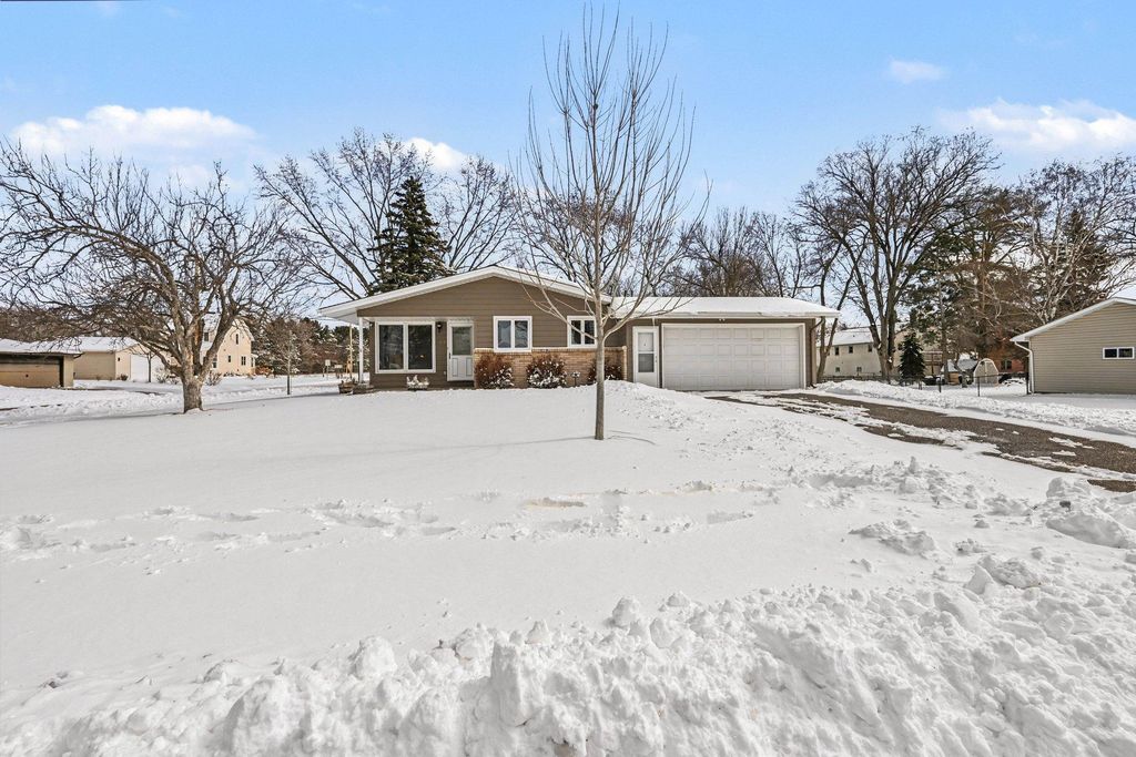 Photo of 209 3rd Avenue SE, New Brighton, MN 55112 (MLS # 7034322)
