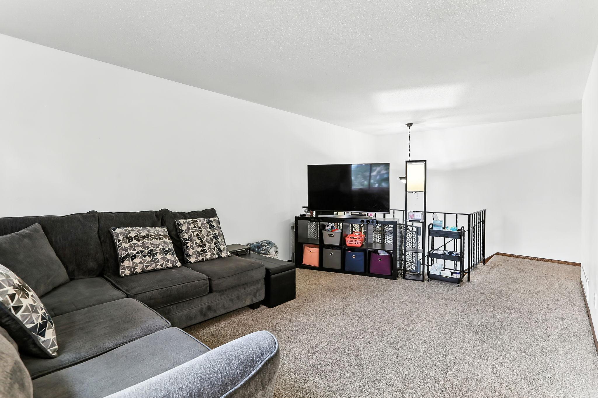 3945 Gershwin Avenue N