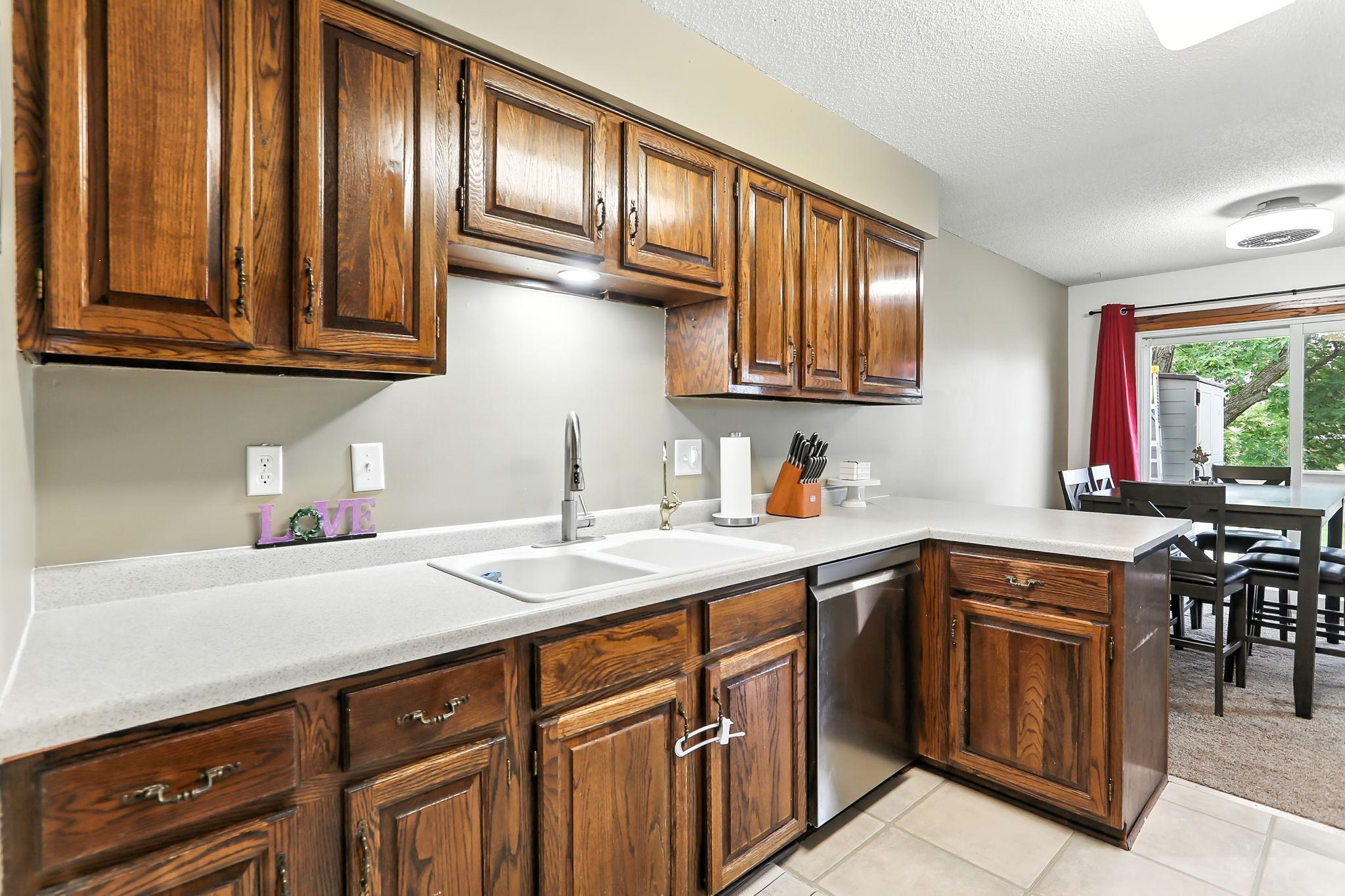 3945 Gershwin Avenue N