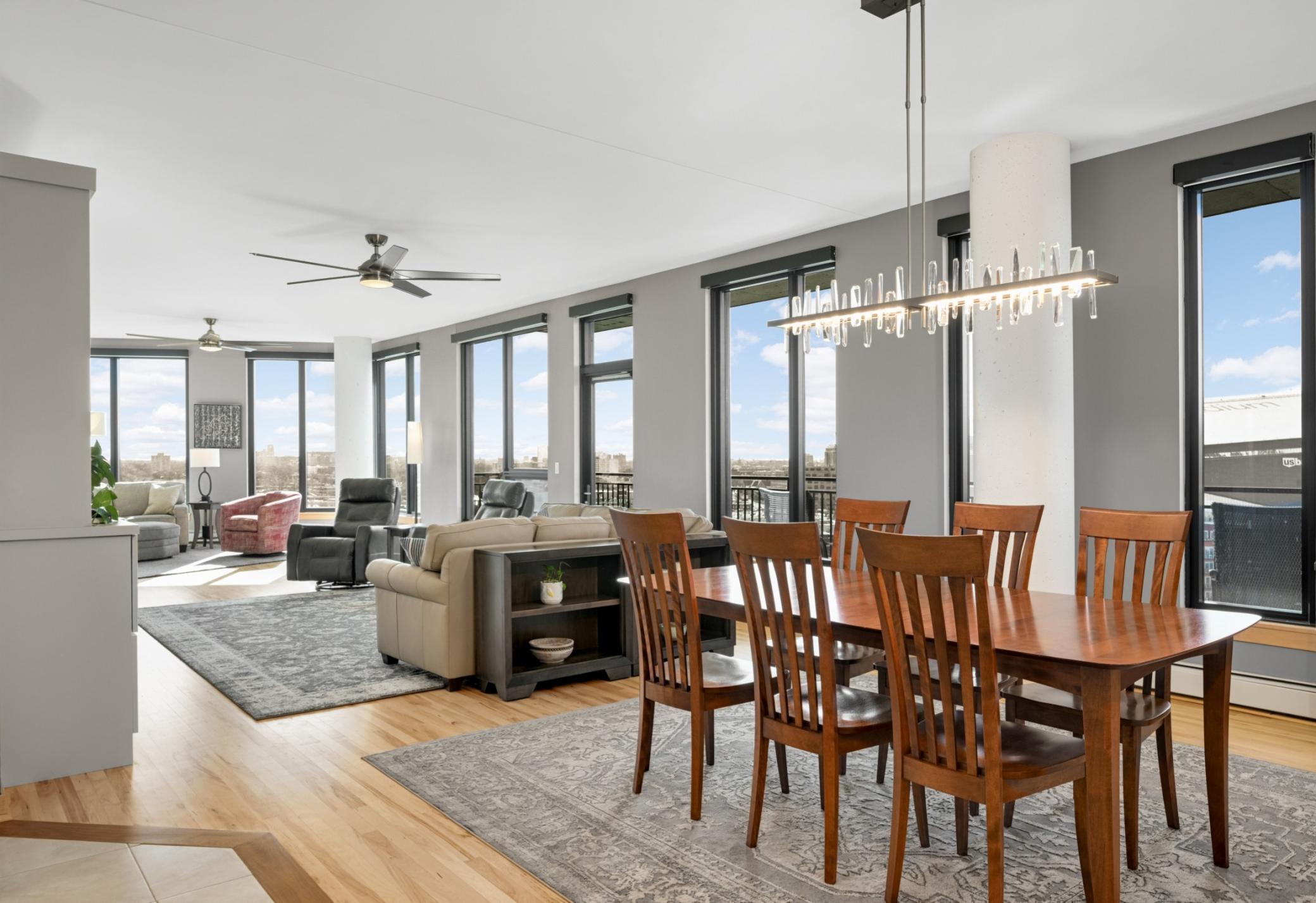 Minneapolis, Minnesota, 55415, United States, 3 Bedrooms Bedrooms, ,3 BathroomsBathrooms,Residential,Active,2025599