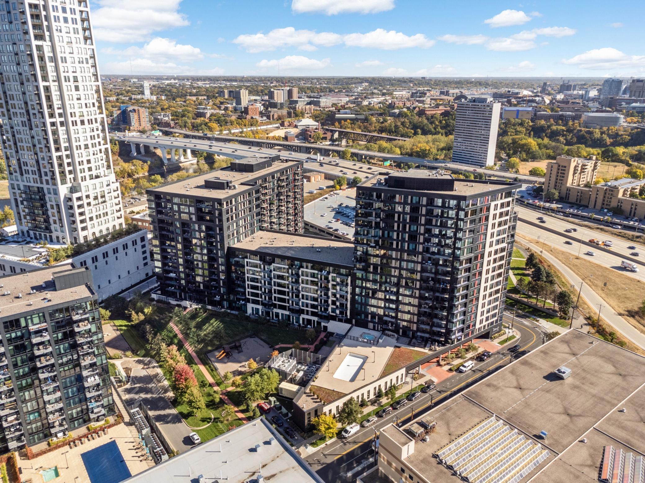 Minneapolis, Minnesota, 55415, United States, 3 Bedrooms Bedrooms, ,3 BathroomsBathrooms,Residential,Active,2025599