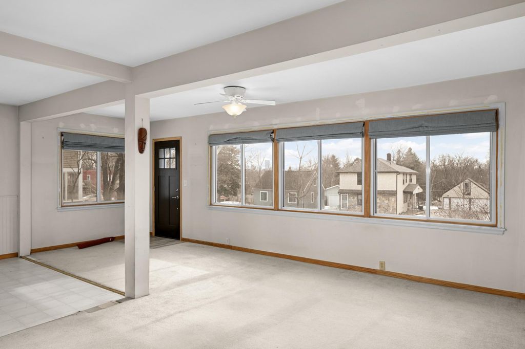 Photo of 351 Stinson Street, Saint Paul, MN 55117 (MLS # 7017066)