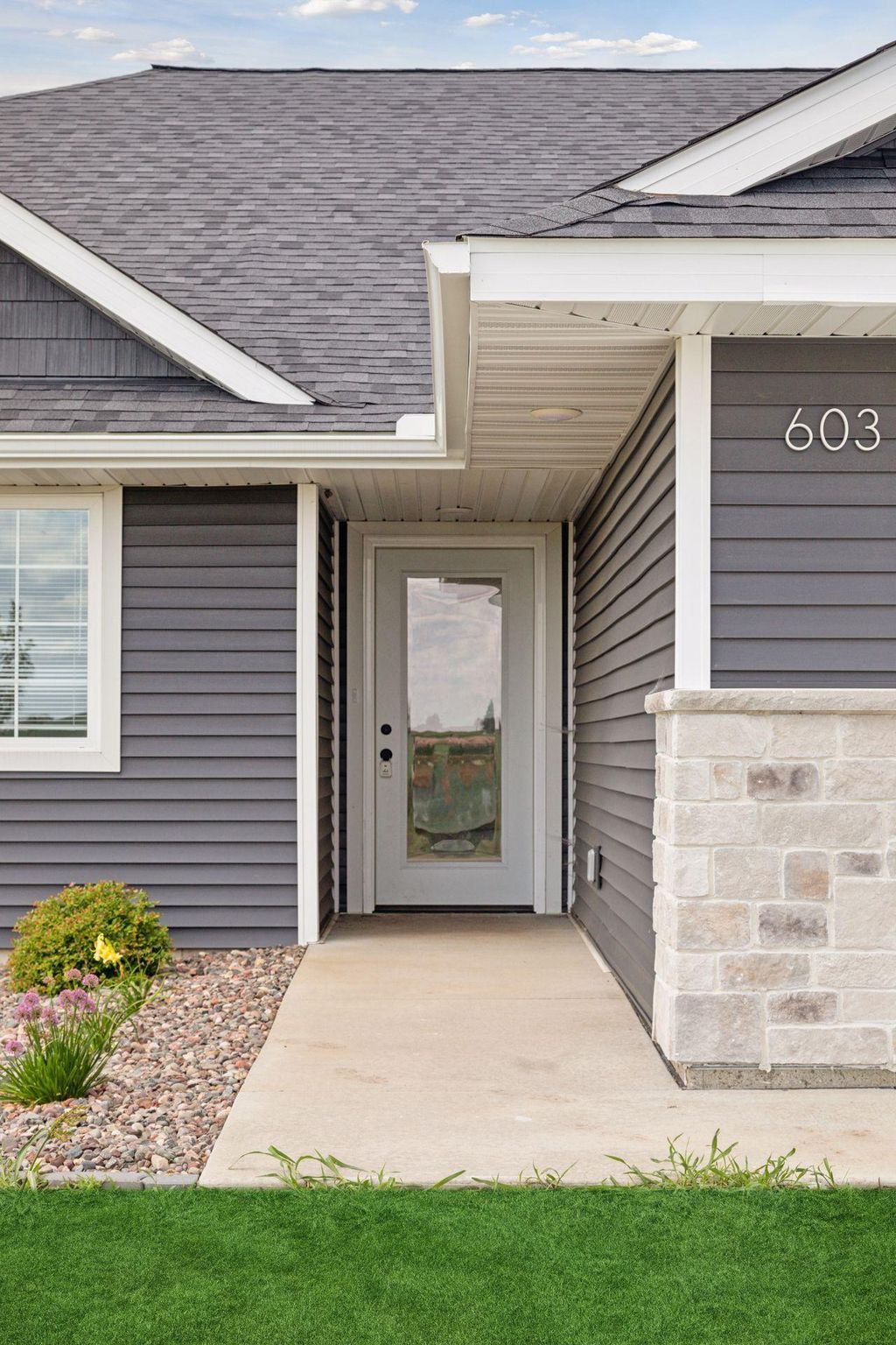 Photo of 710 South Division Street, Roberts, WI 54023 (MLS # 7051899)