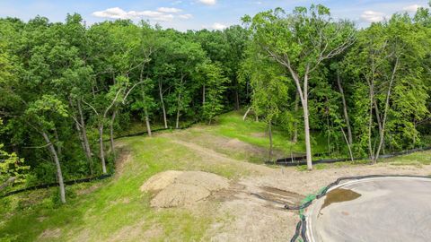 12806 Woodhaven Place Minnetonka MN 55305