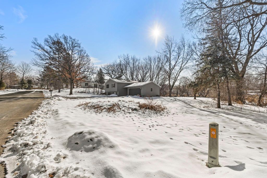 Photo of 4109 Valentine Crest Road, Arden Hills, MN 55112 (MLS # 7026349)