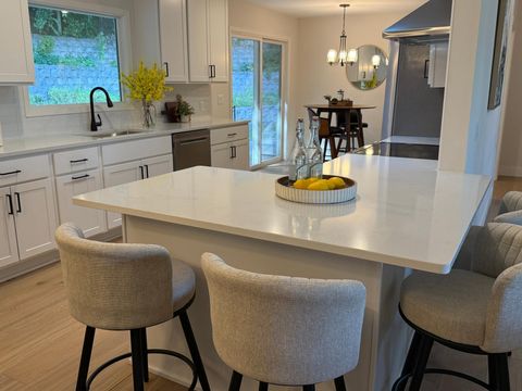 2611 Kyle Avenue N Golden Valley MN 55422