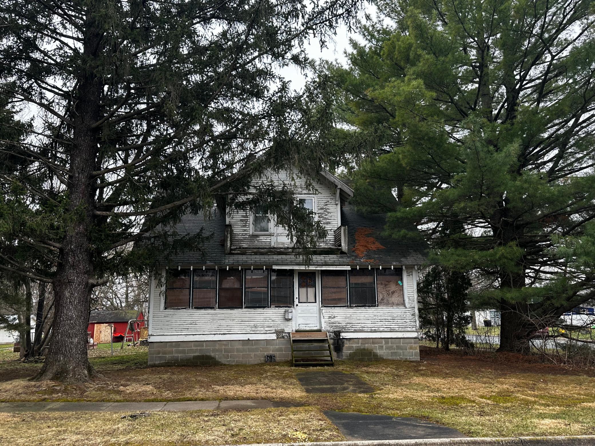 315 2nd Street SE