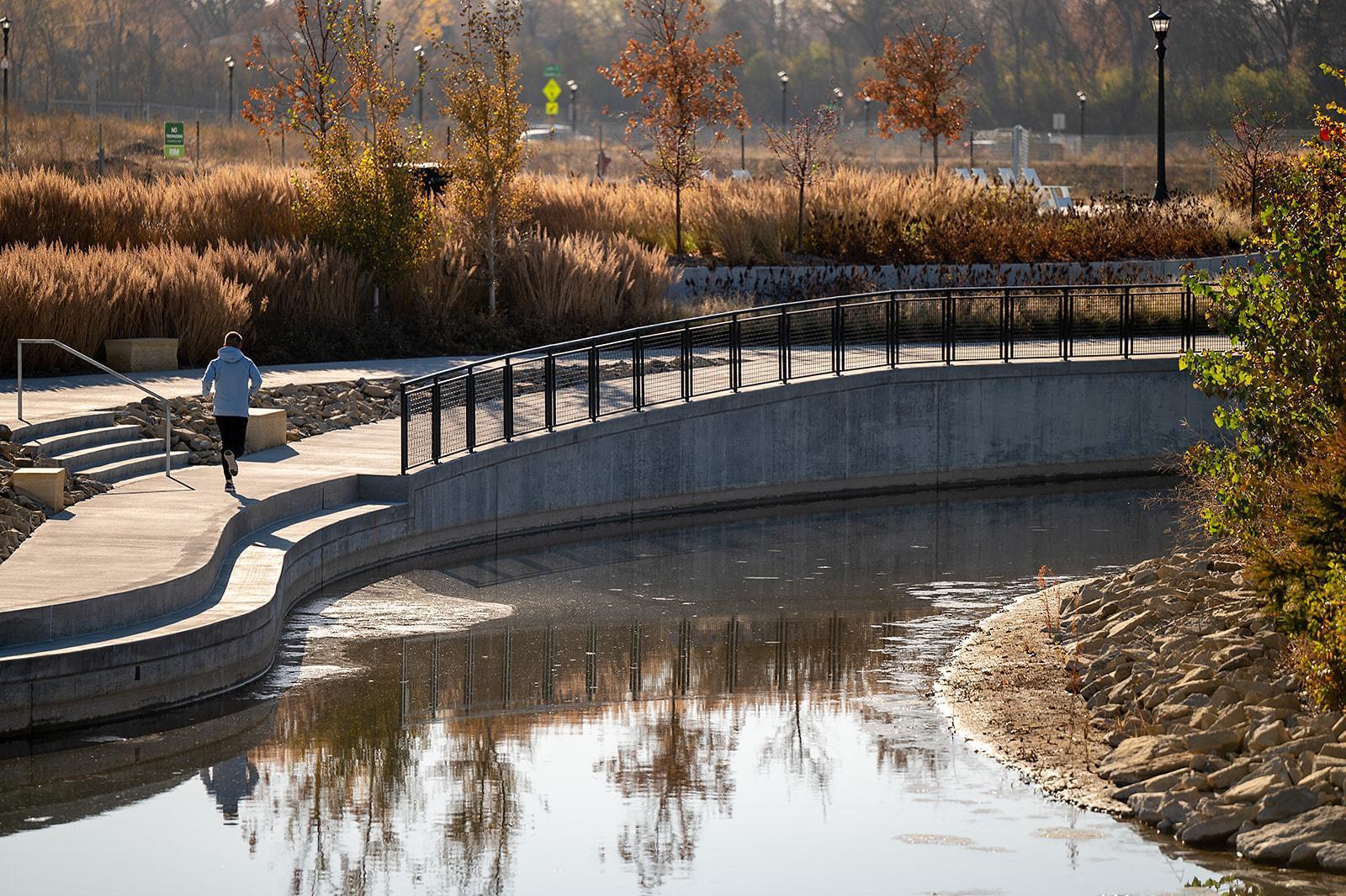 909 Mount Curve Boulevard F