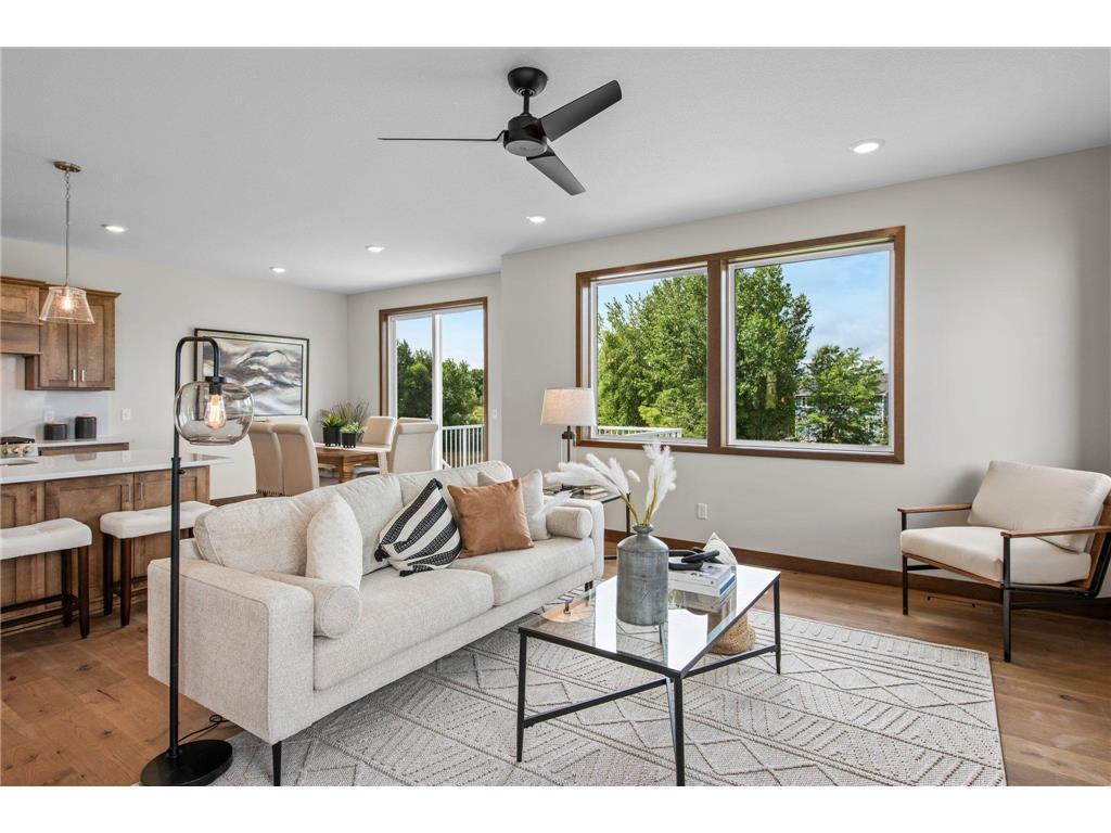 2870 Victoria Street N