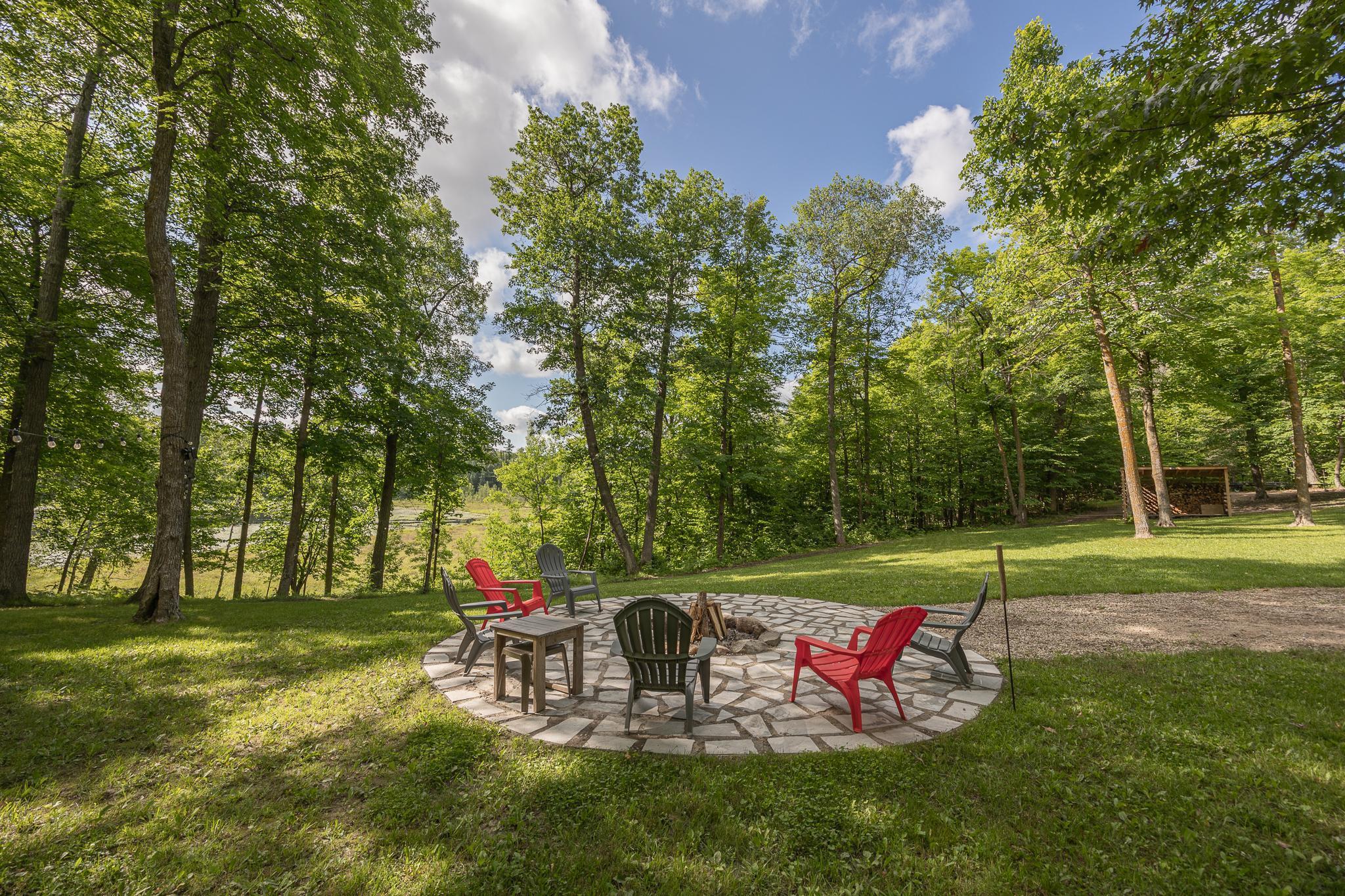 3910 Interlachen Drive NW