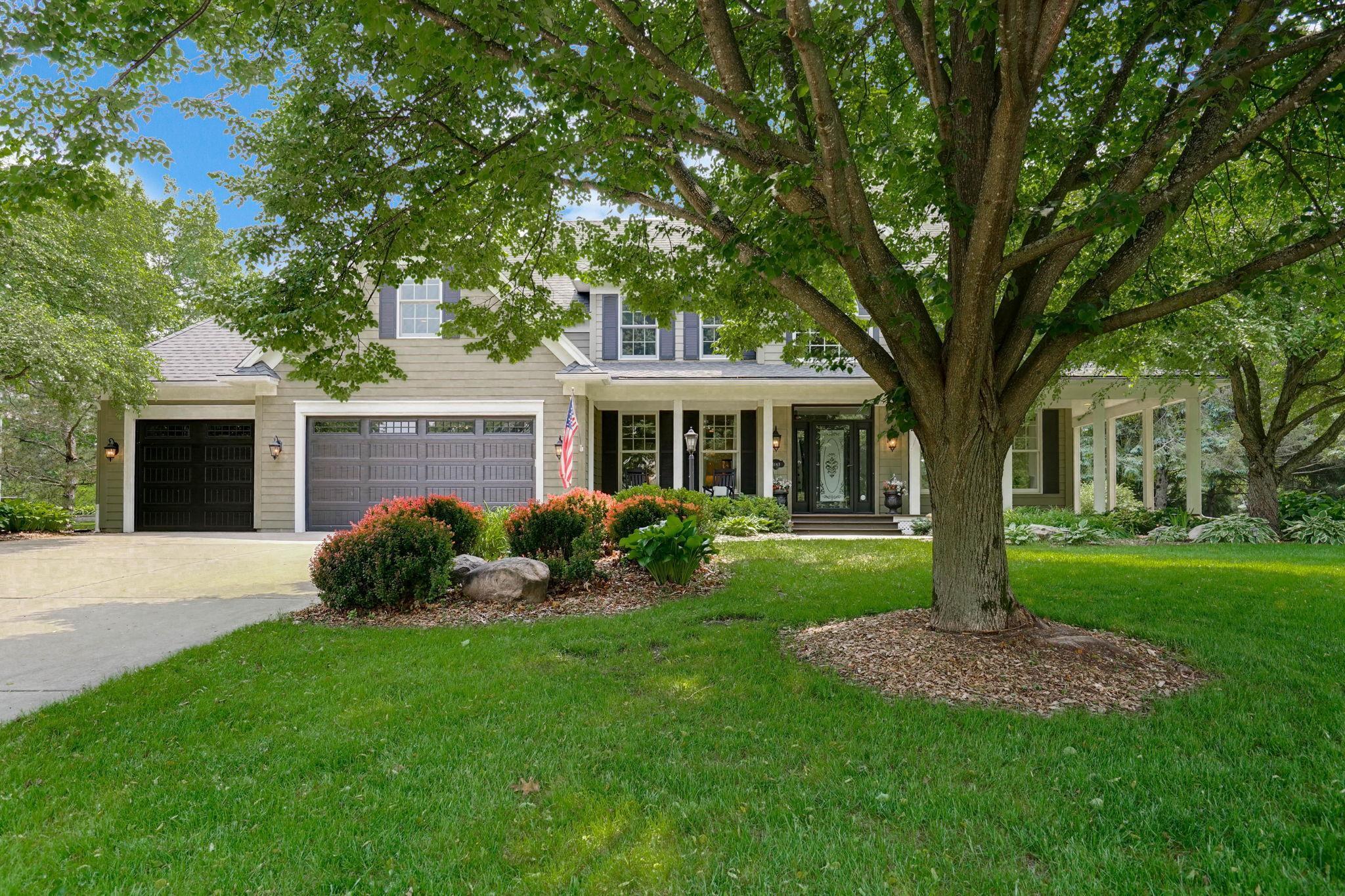 3143 Edgewater View