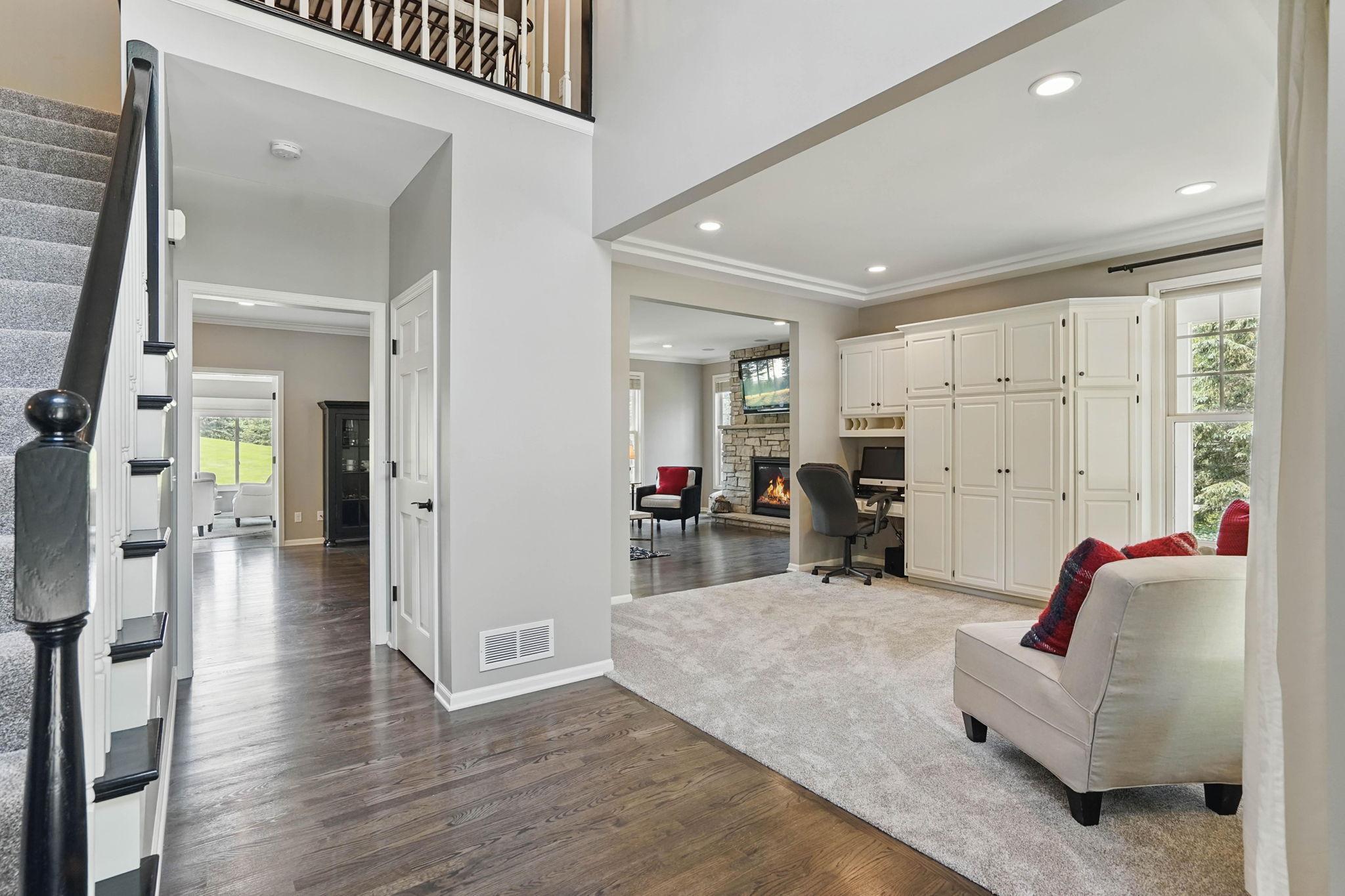 3143 Edgewater View