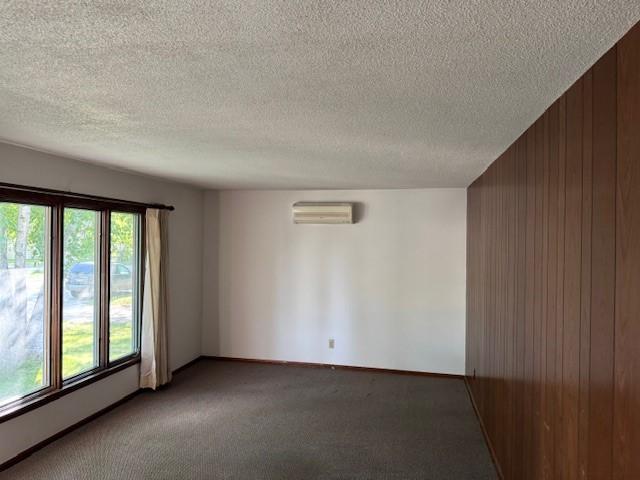 206 3rd Street E