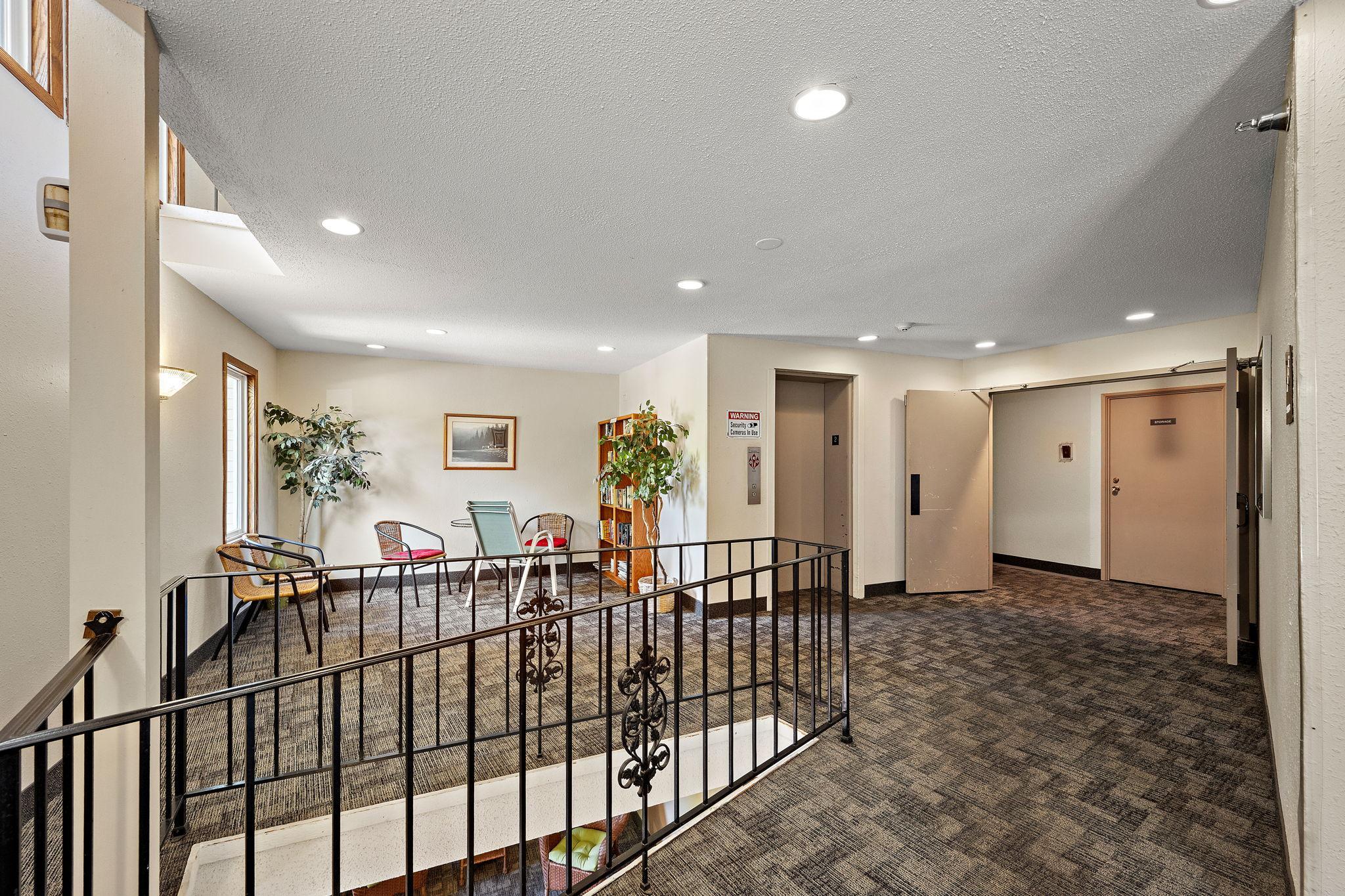 10301 Cedar Lake Road 201