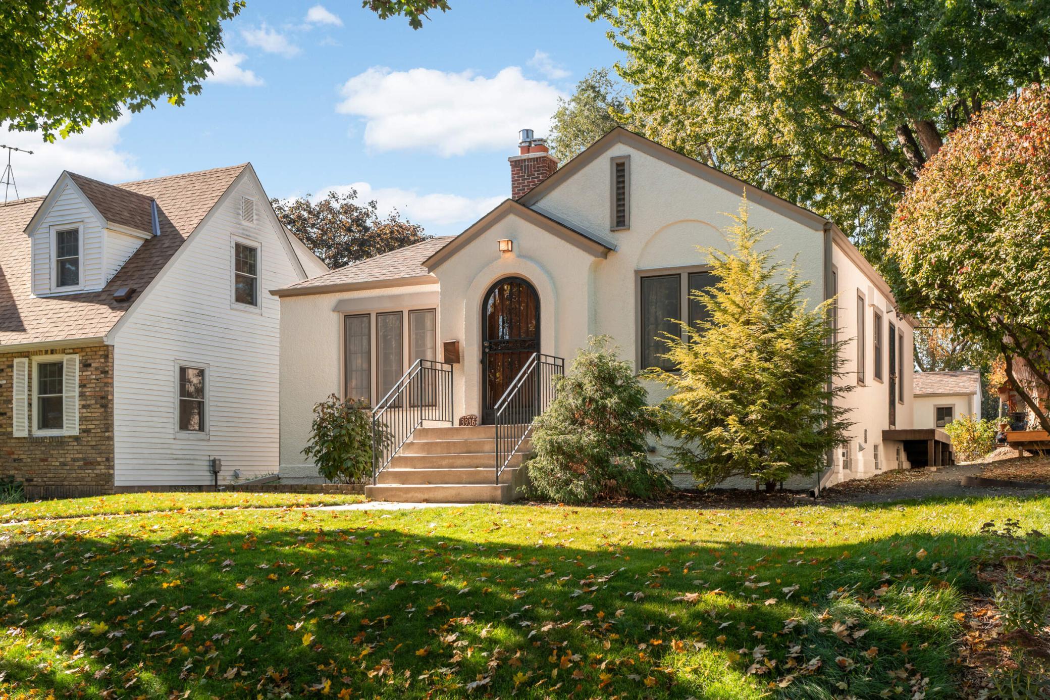 3936 Chowen Avenue S