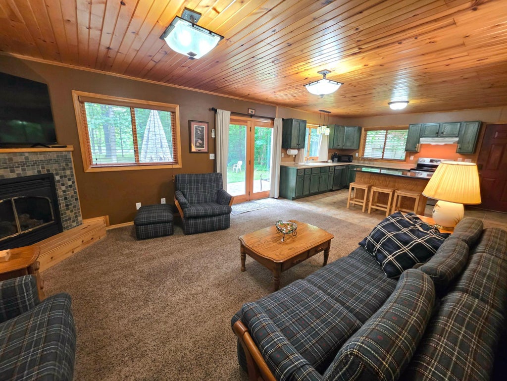 Photo of 32625 Riverside Drive, Pine City, MN 55063 (MLS # 7103838)