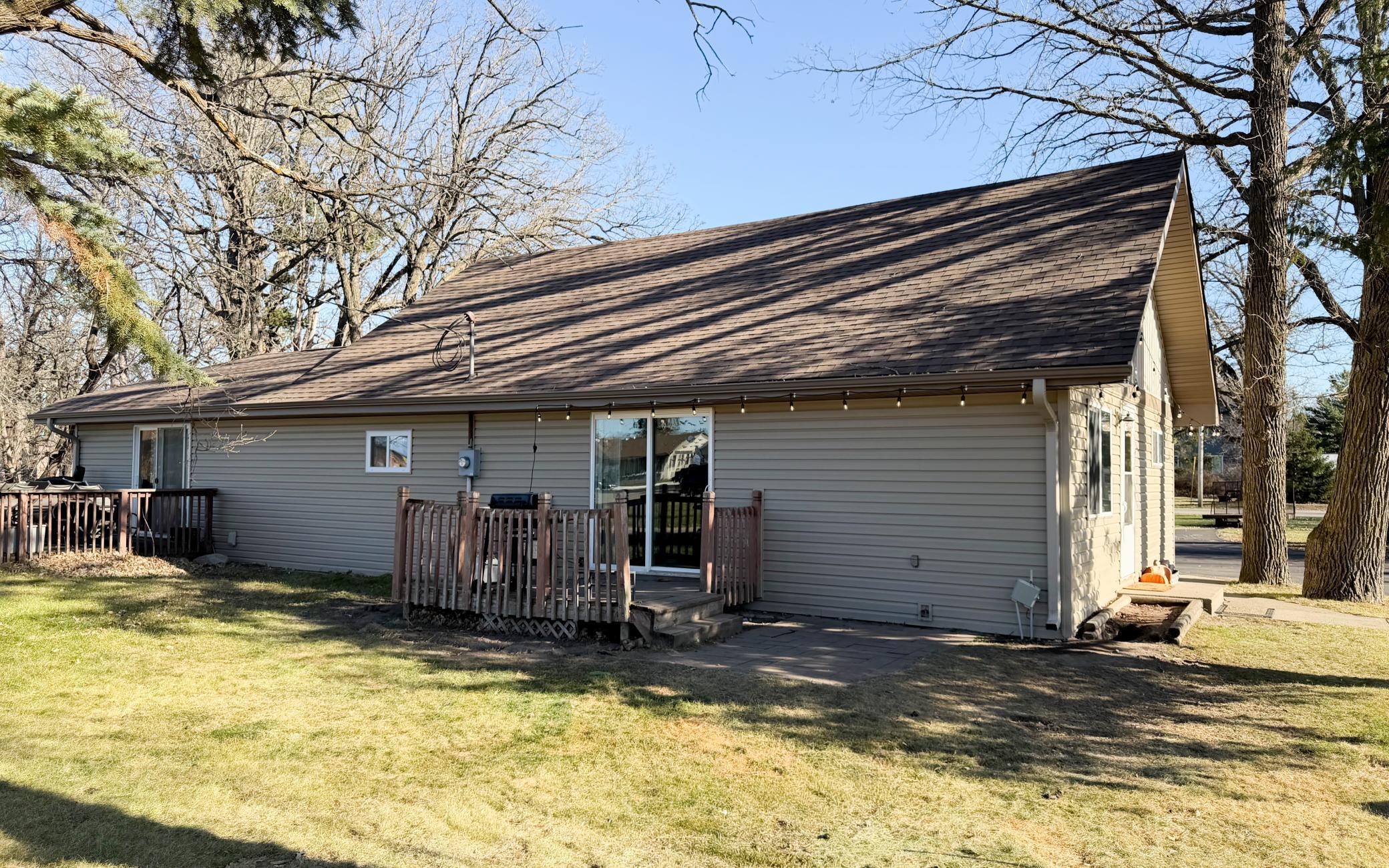 230 Whipple Avenue E