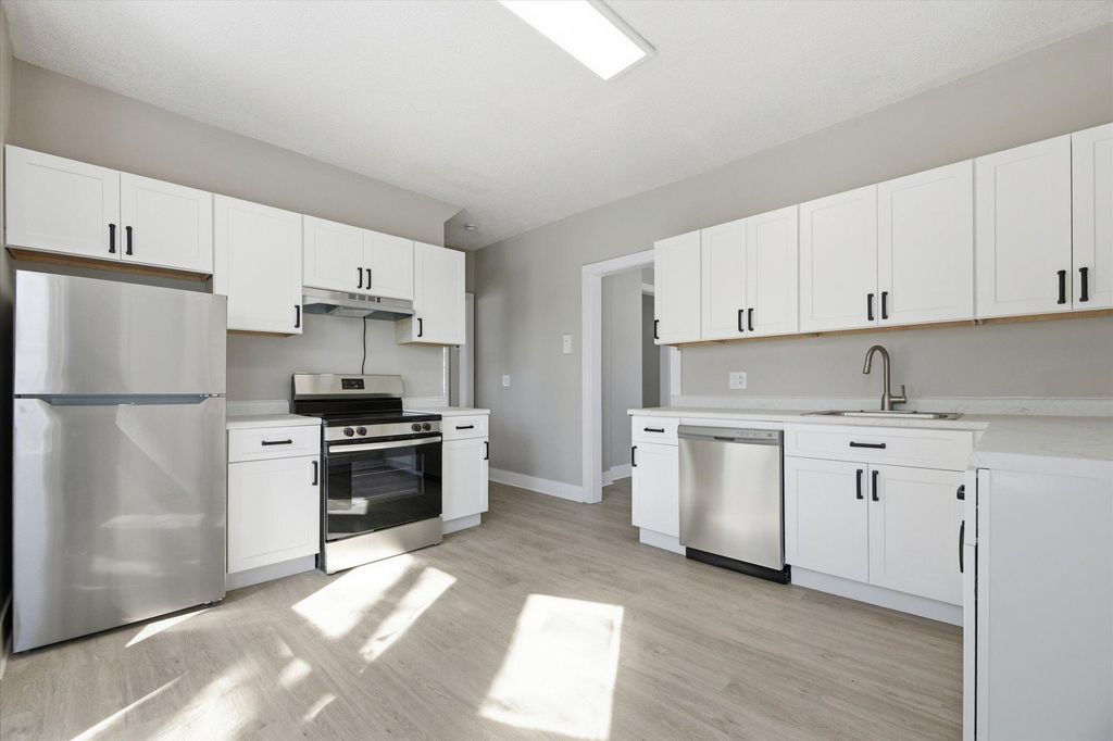 Photo of 3726 Aldrich Avenue N, Minneapolis, MN 55412 (MLS # 7032894)