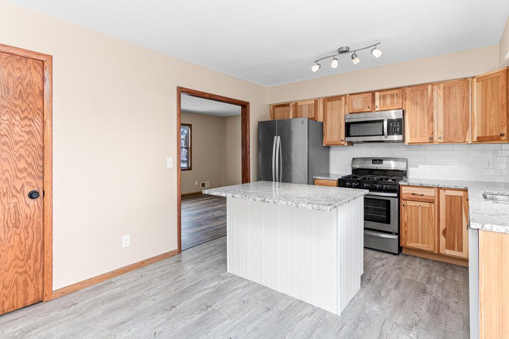 Photo of 1231 Laurel Avenue, Saint Paul Park, MN 55071 (MLS # 7021095)