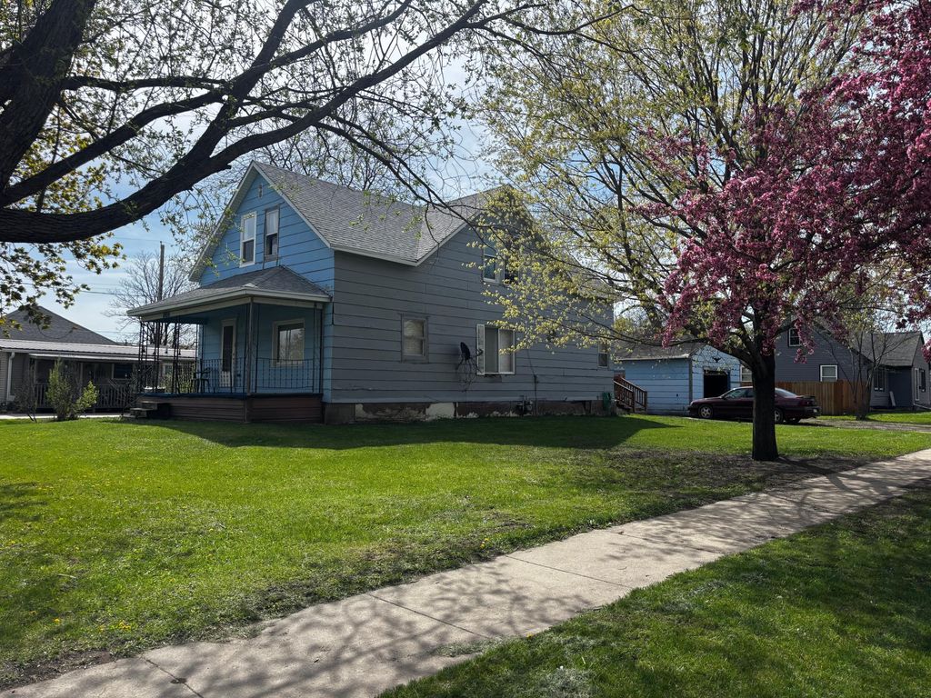 Photo of 904 4th Street SE, Pipestone, MN 56164 (MLS # 7067292)
