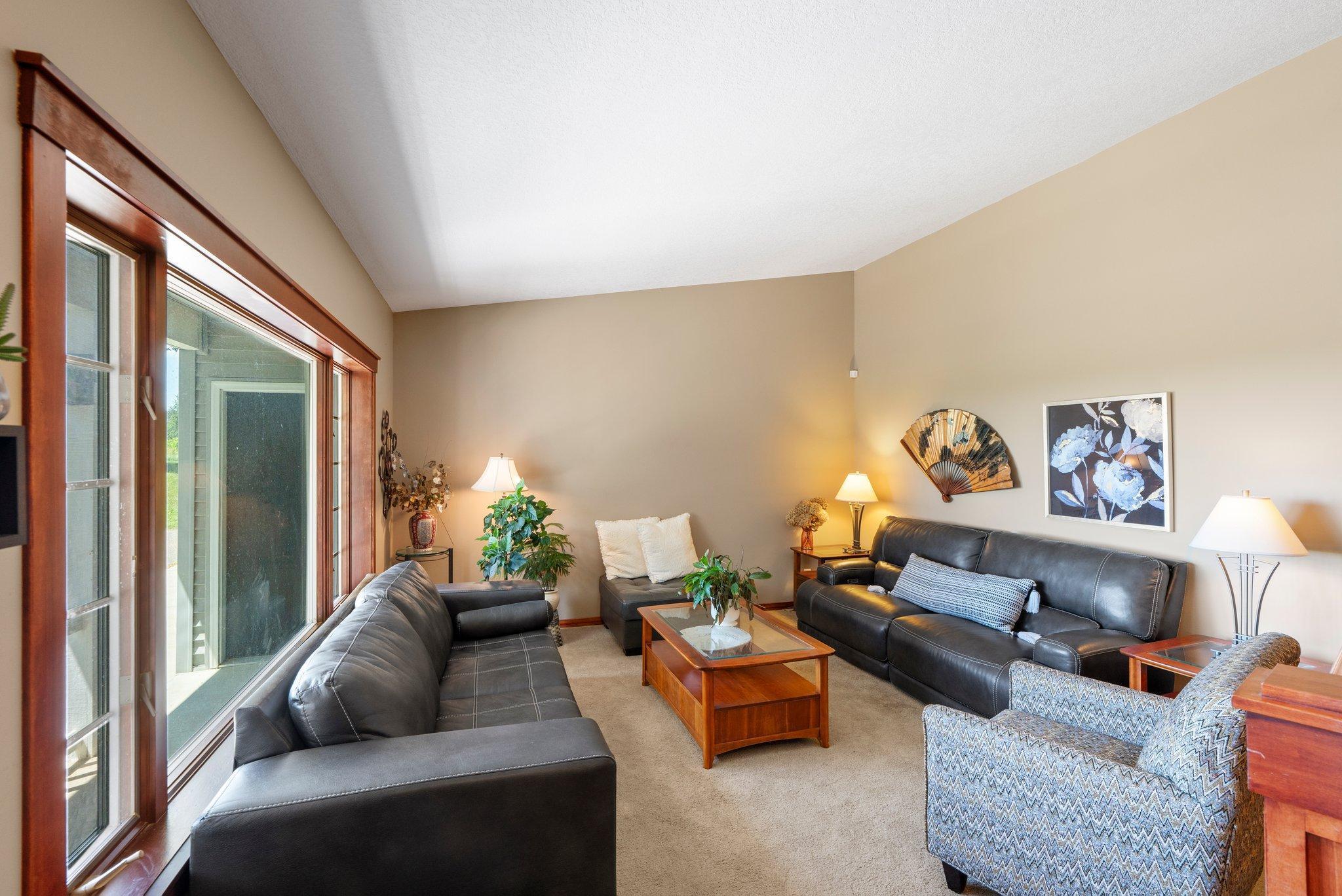 11512 Dale Road