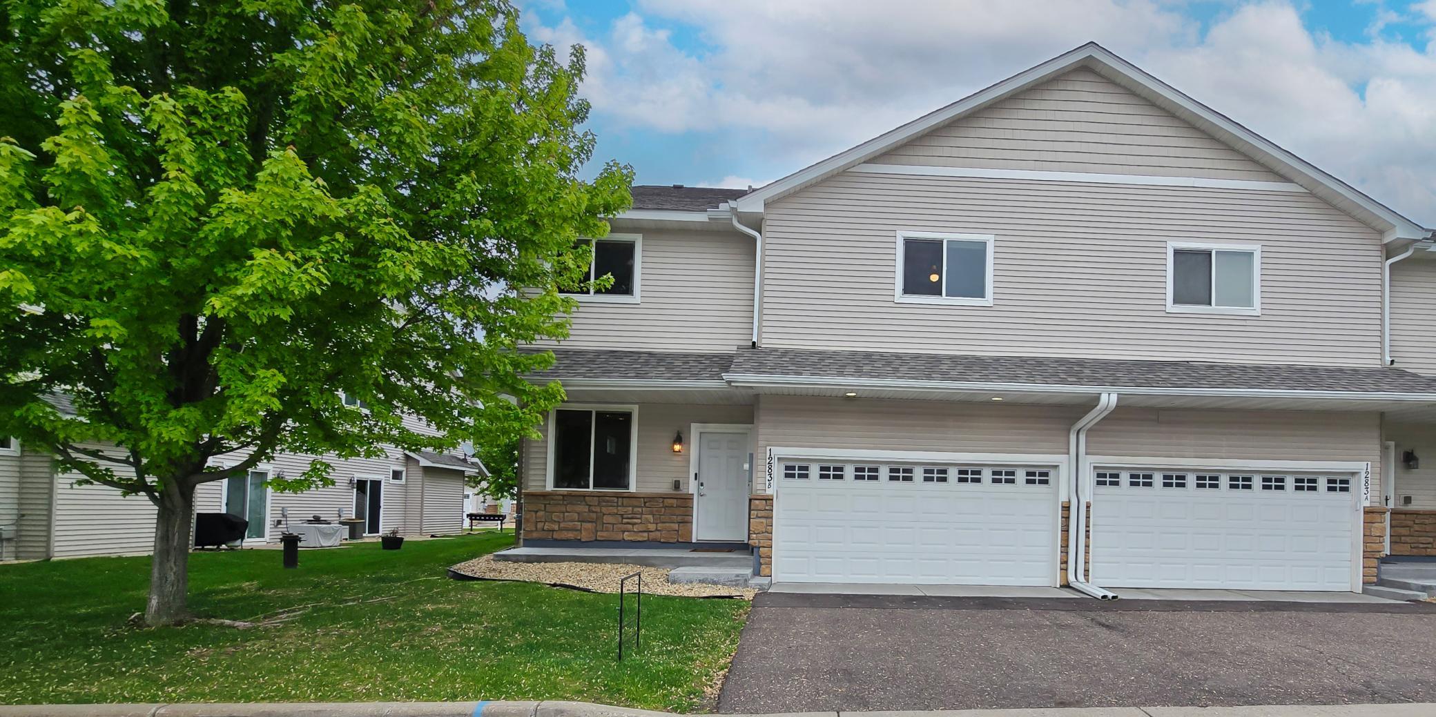 1283 County Road D Circle E B