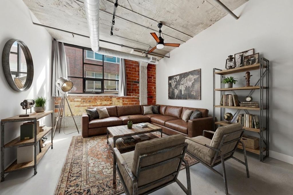 Photo of 718 Washington Ave Ave N #514, Minneapolis, MN 55401 (MLS # 7095635)