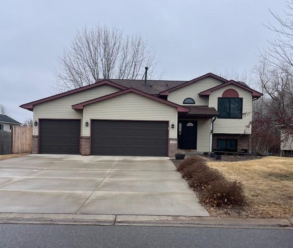 Photo of 1220 10th Avenue SE, Cambridge, MN 55008 (MLS # 7030840)