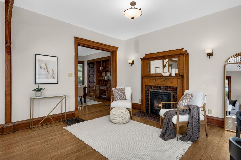 Photo of 2219 Knapp Street, Saint Paul, MN 55108 (MLS # 7051852)