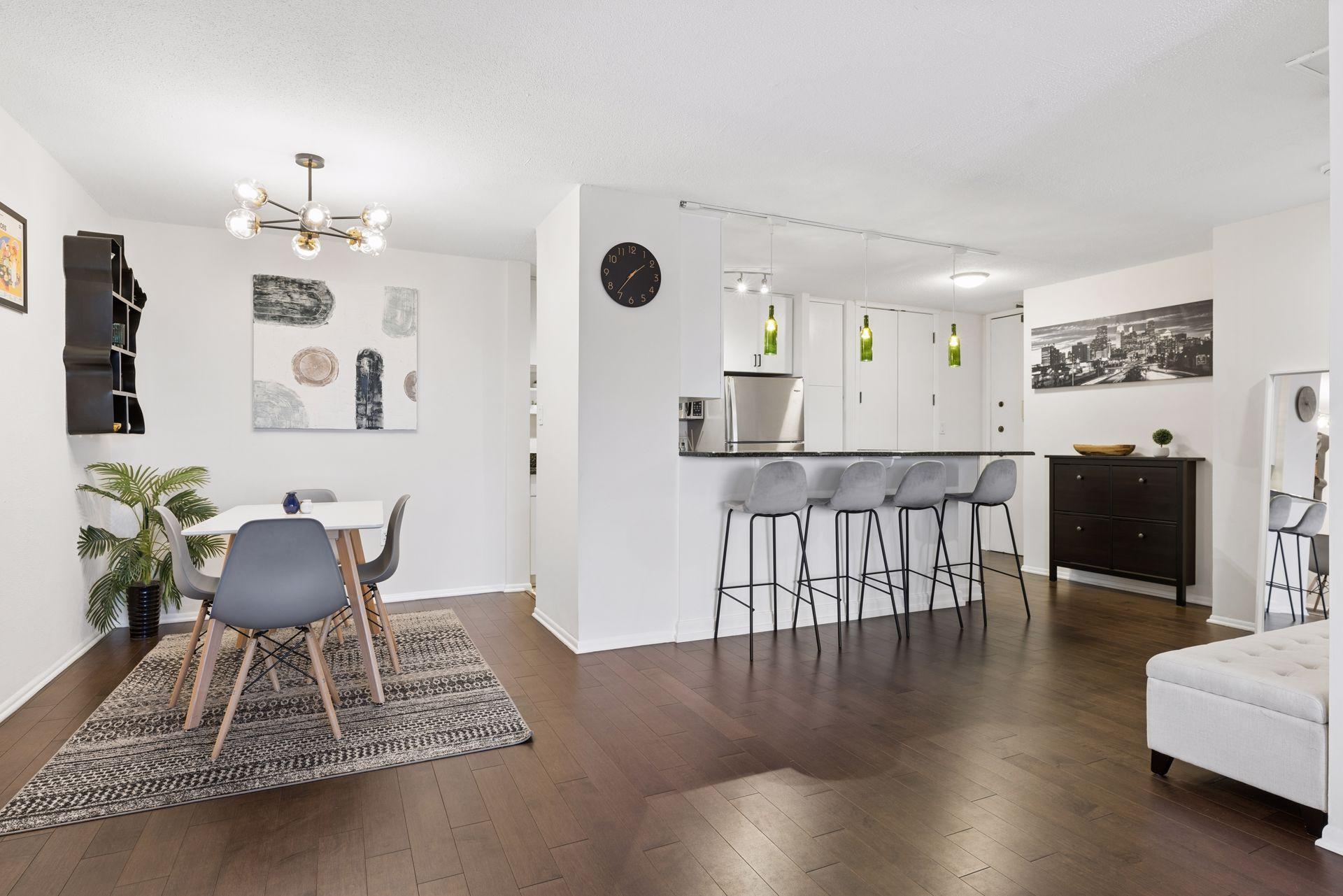 400 Groveland Avenue 914