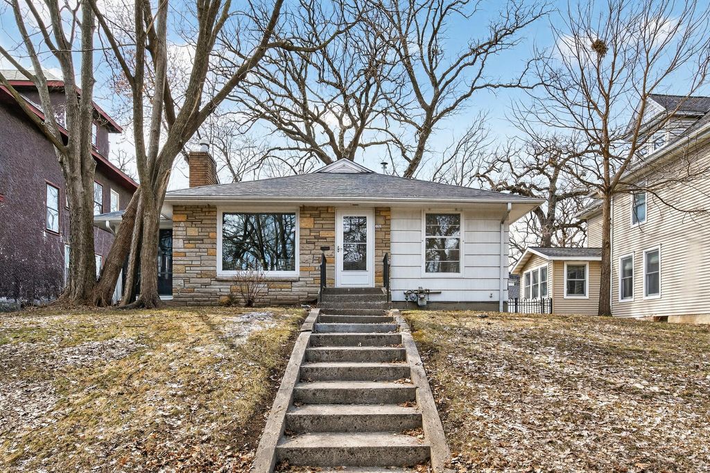 Photo of 2842 Irving Avenue S, Minneapolis, MN 55408 (MLS # 7056975)