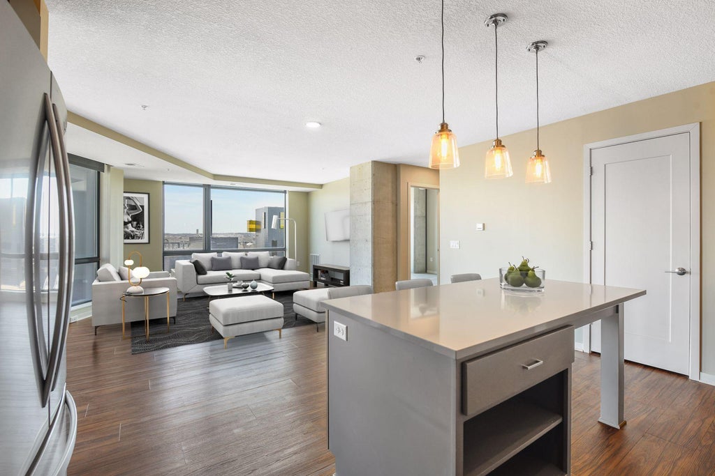 Photo of 811 Washington Avenue S #803, Minneapolis, MN 55415 (MLS # 7163542)