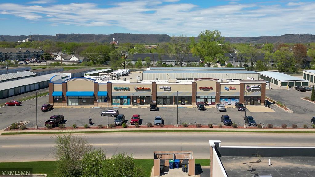 Photo of 940 Frontenac Drive, Winona, MN 55987 (MLS # 7056401)