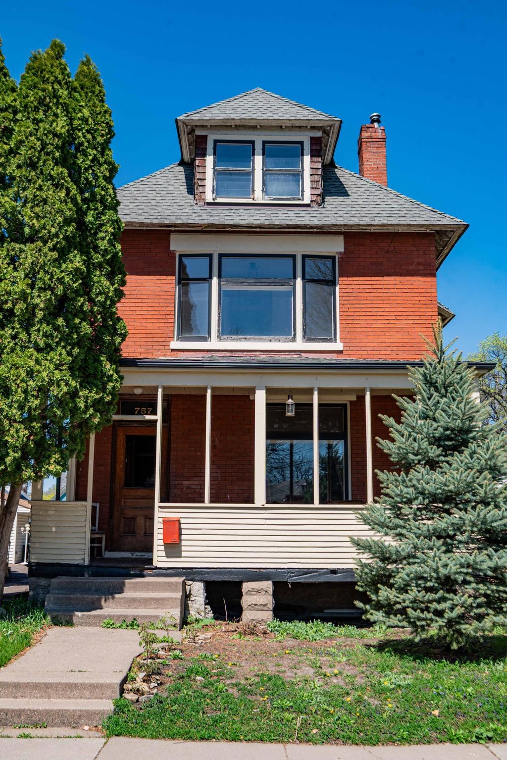 Photo of 757 Armstrong Avenue, Saint Paul, MN 55102 (MLS # 7063971)