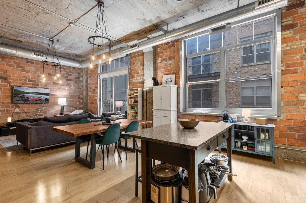 Photo of 521 S 7th Street #223, Minneapolis, MN 55415 (MLS # 7153383)