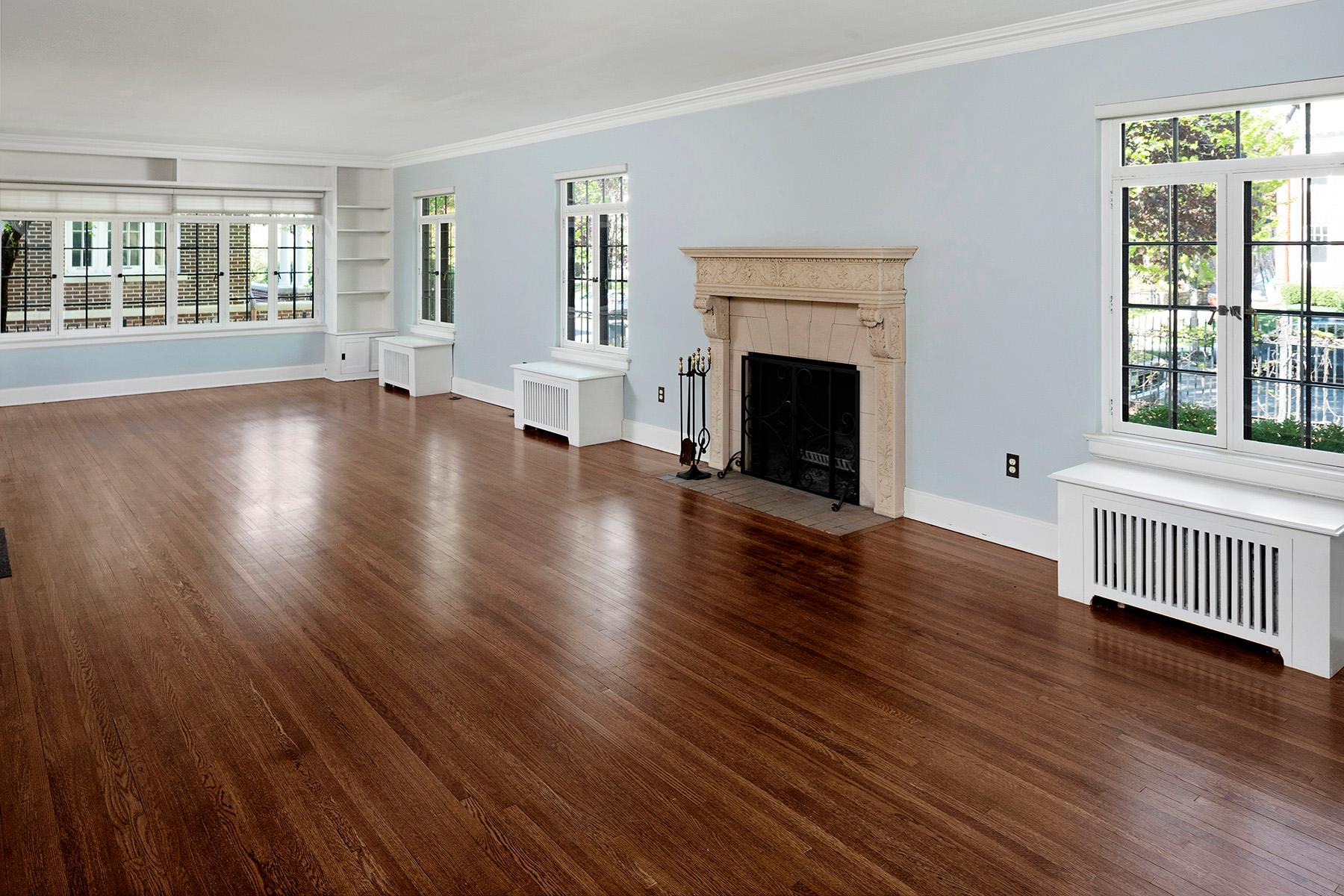 1769 Dupont Avenue S 1
