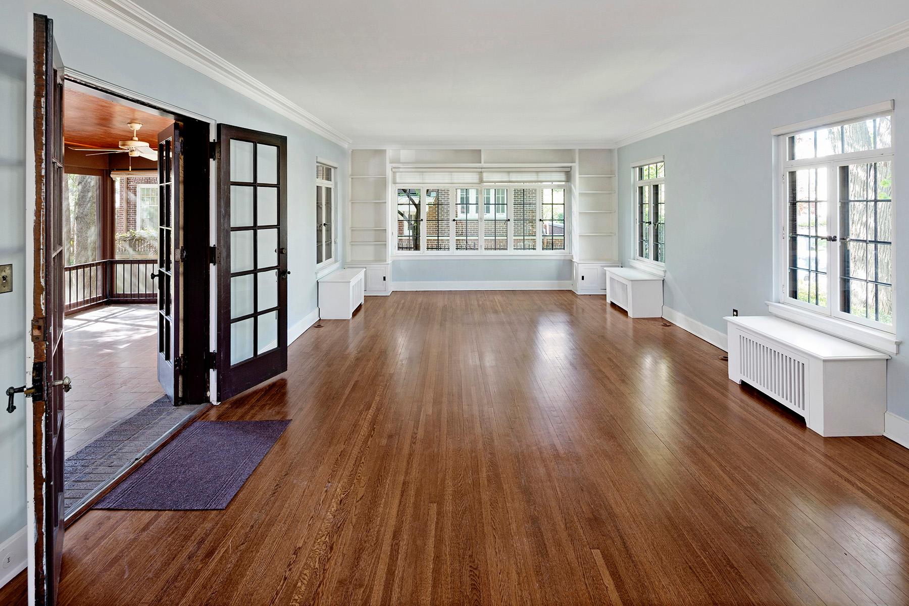 1769 Dupont Avenue S 1