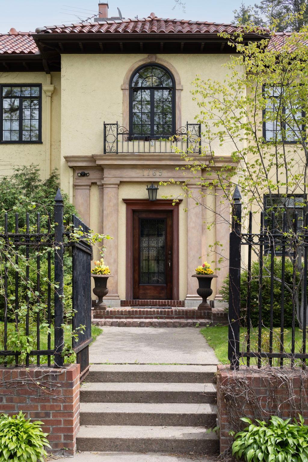 1769 Dupont Avenue S 1