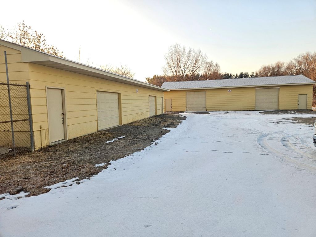 Photo of 815 36th Avenue SE, Rochester, MN 55904 (MLS # 7019844)