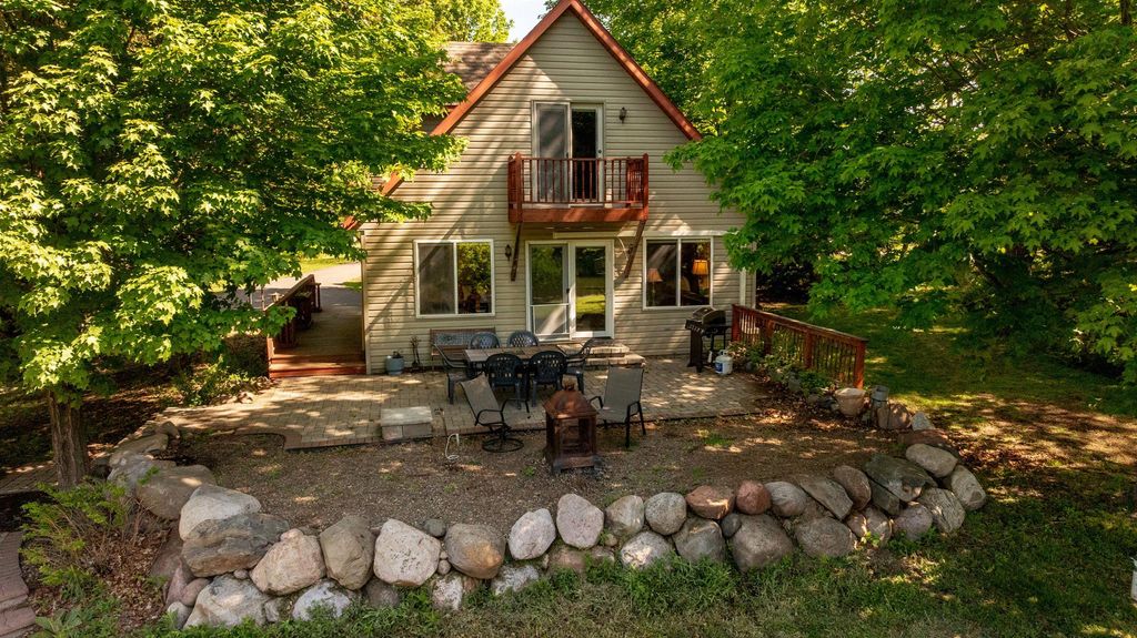 Photo of 18105 Marina Way, Garrison, MN 56450 (MLS # 7072945)