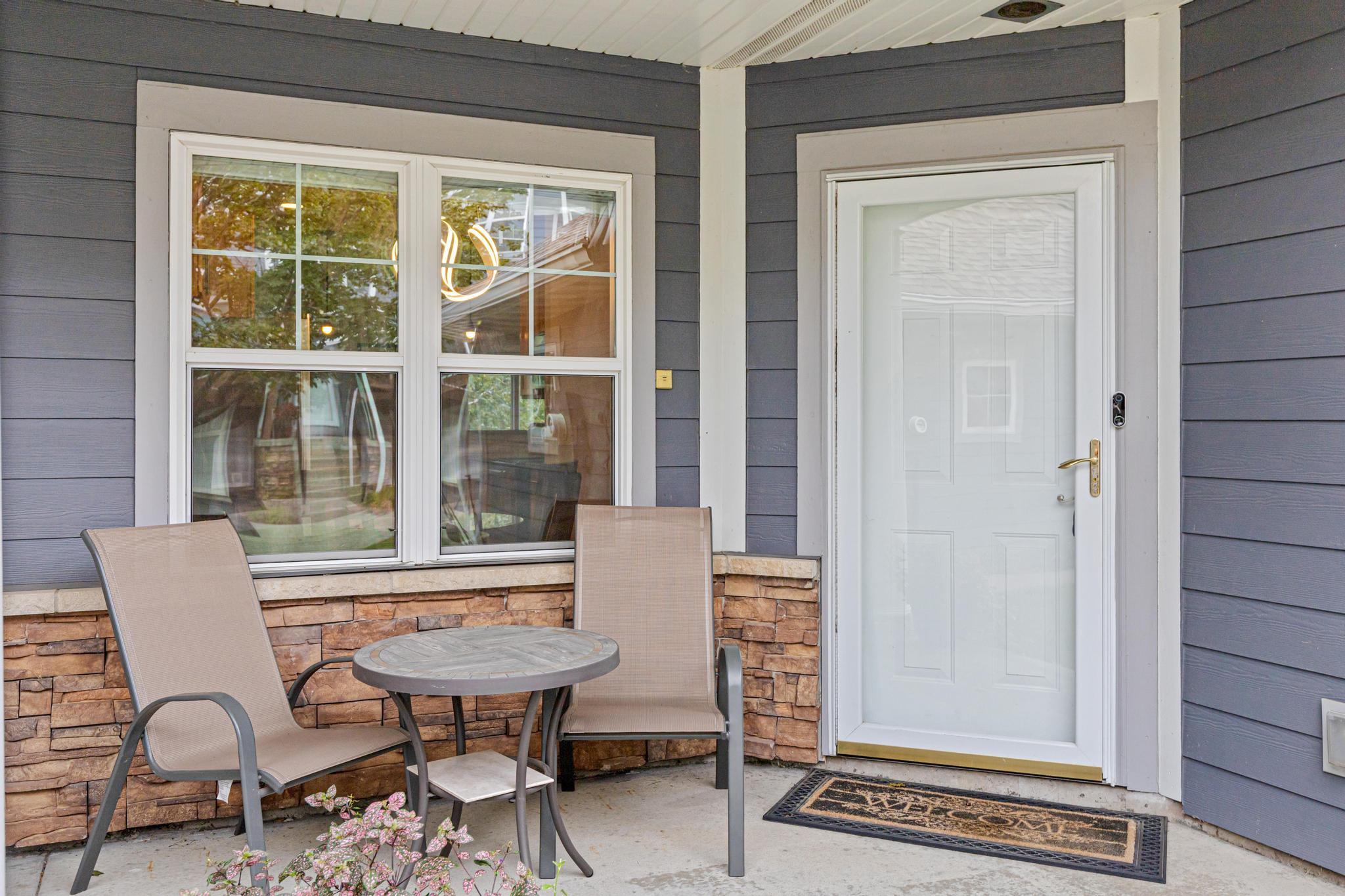 206 Alberta Lane