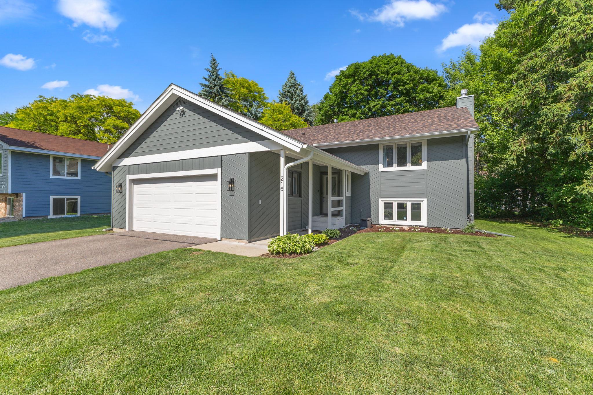 216 Forestview Lane N