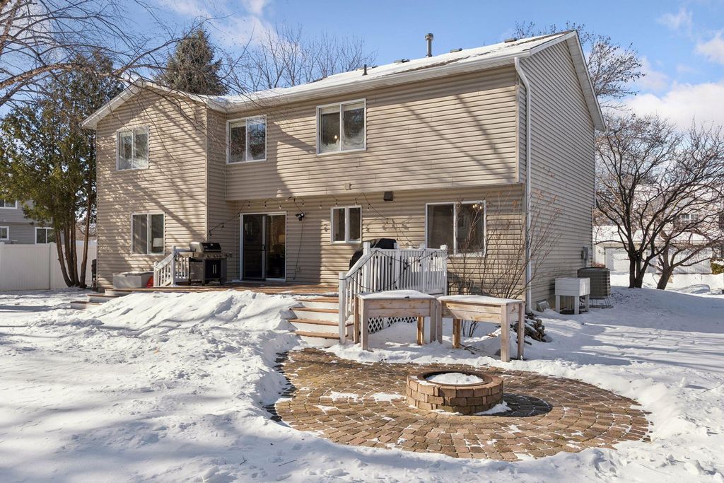 Photo of 9145 Belvedere Drive, Eden Prairie, MN 55347 (MLS # 6766872)