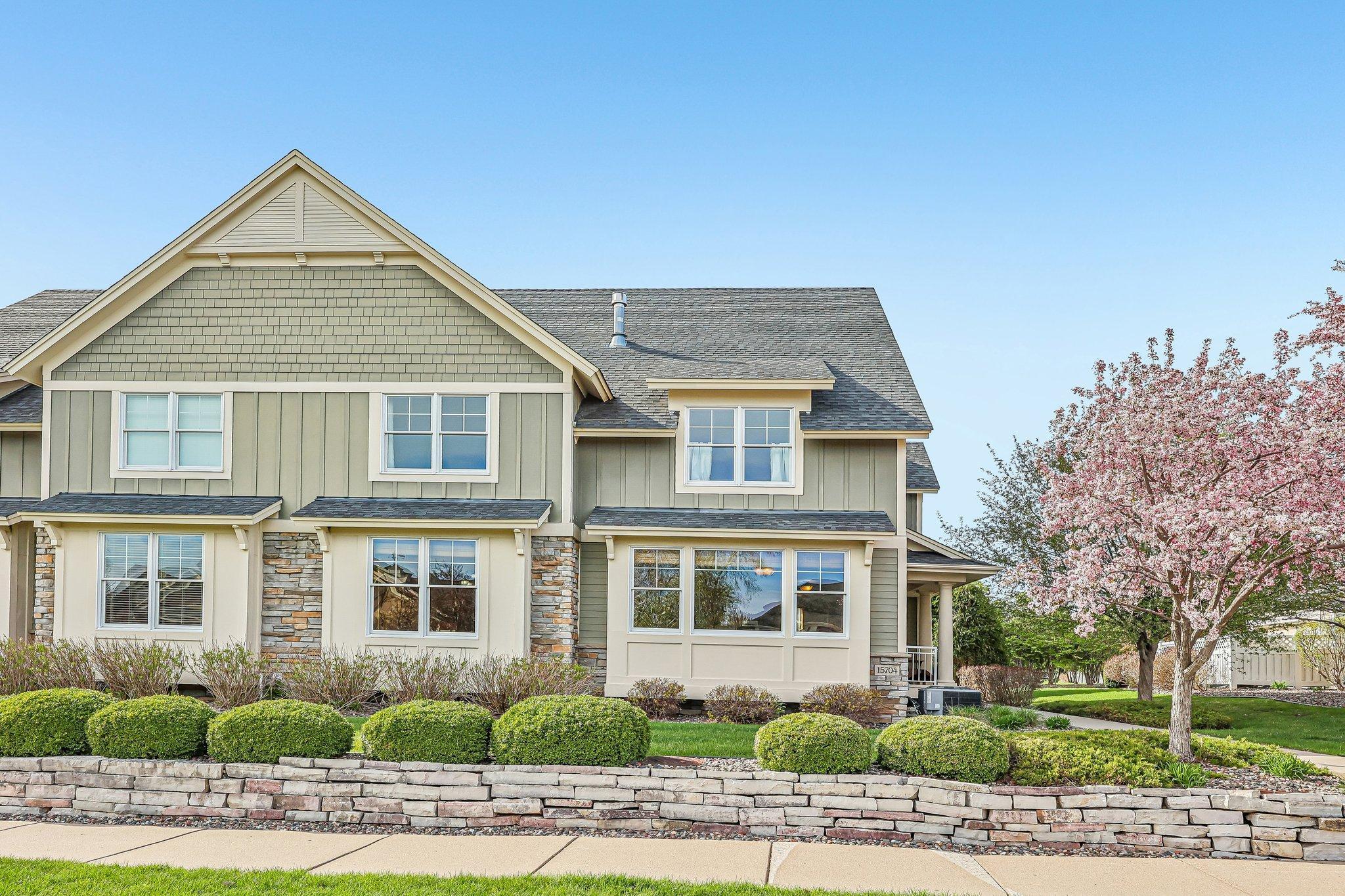 15704 Cobblestone Lake Parkway