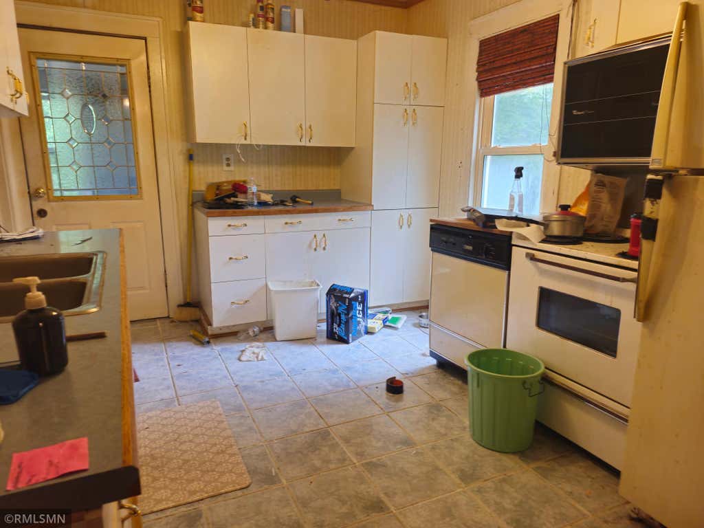 Photo of 8721 Saint Croix Trail S, Hastings, MN 55033 (MLS # 7095149)