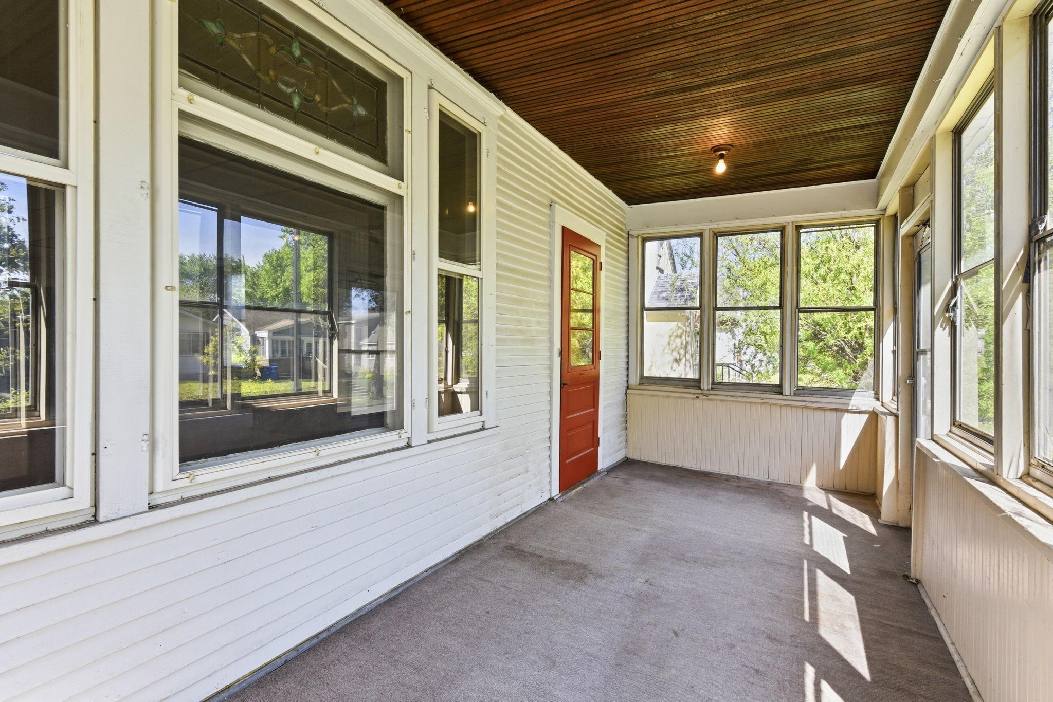 53 Geranium Avenue E